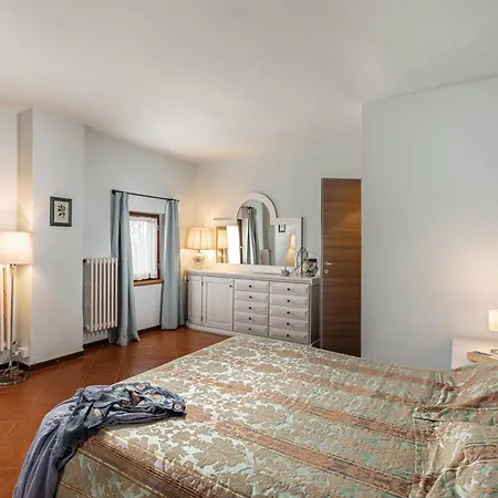 Quercia Al Poggio Farm stay *